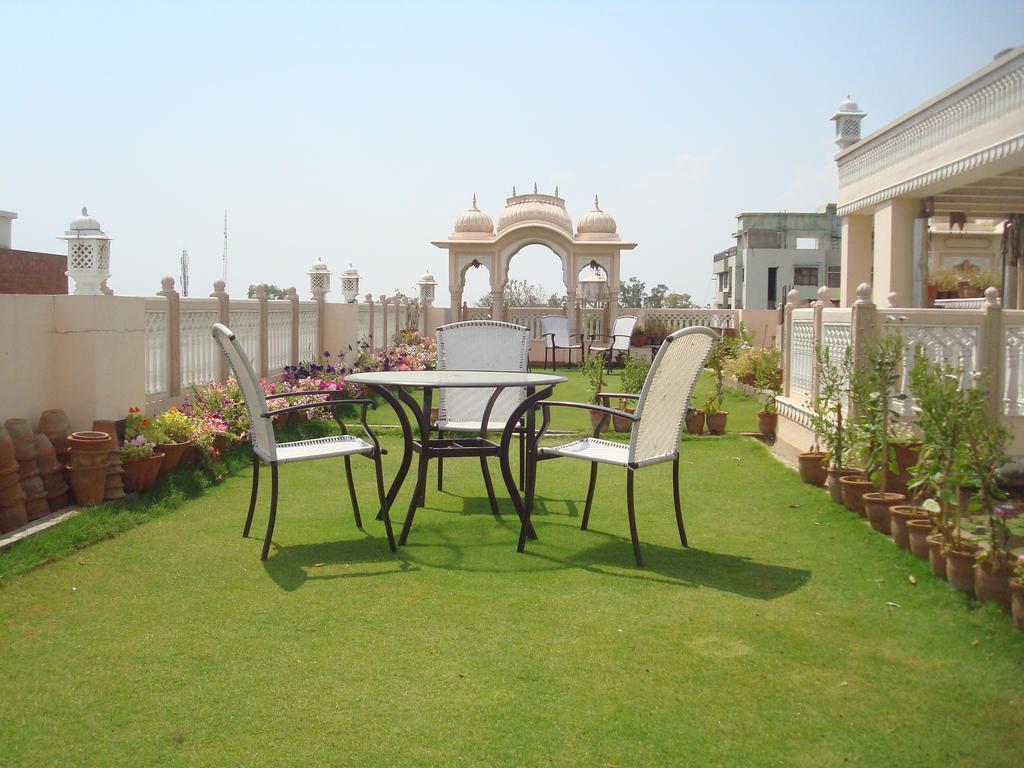 Om Niwas Suite 3* фотосуреті