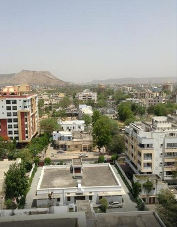 Royal Orchid Central Jaipur 4* суреті