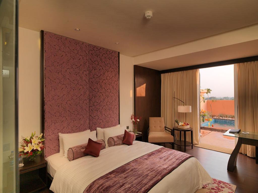 Royal Orchid Central Jaipur 4* қонақ үйі