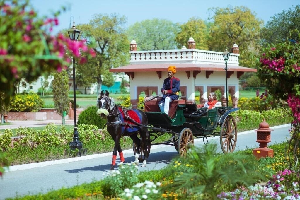 Jai Mahal Palace 5* суреті