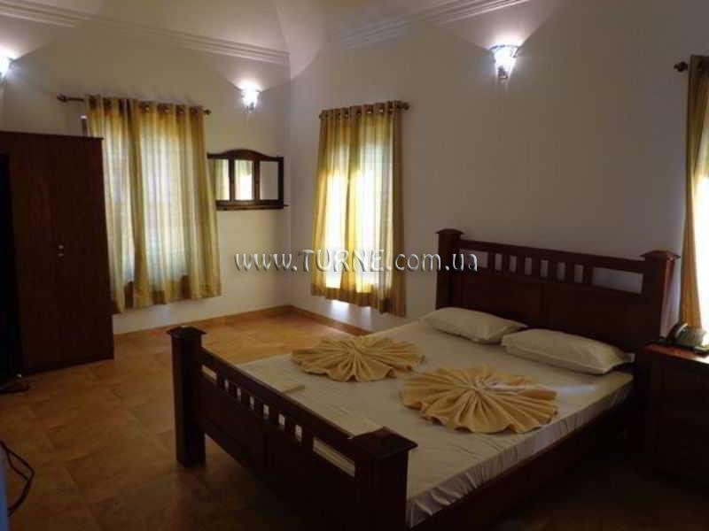 White Square Nirvana 3* суреті