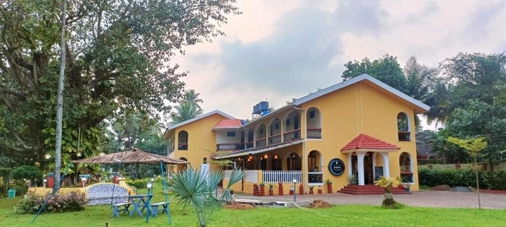 Carina Beach Resort 2* суреті