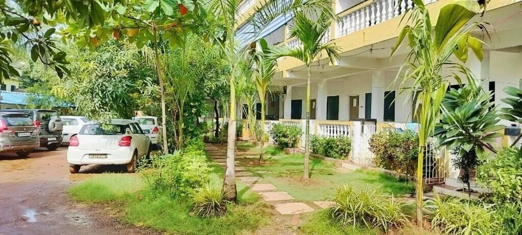 Отель Durga Resort 1*