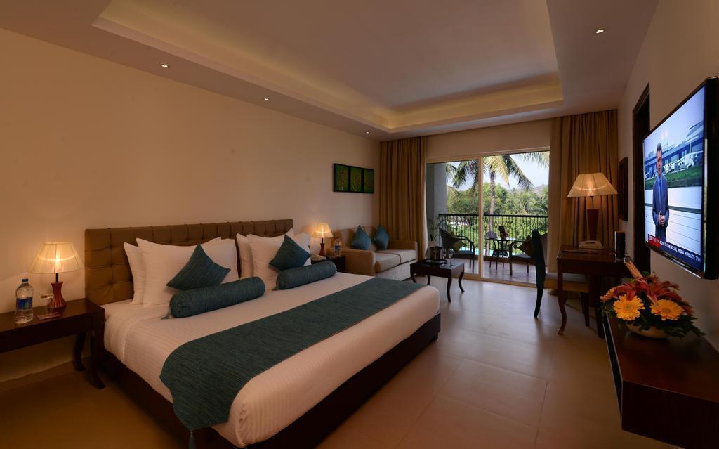 Golden Tulip Goa 4* суреті