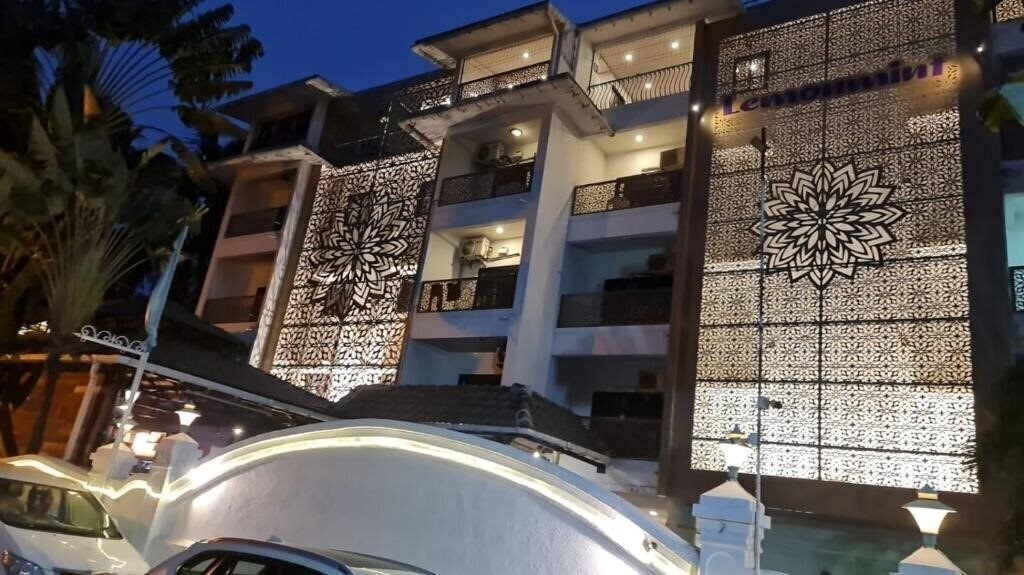 Lemonmint Svelton Manor 3* қонақ үйі