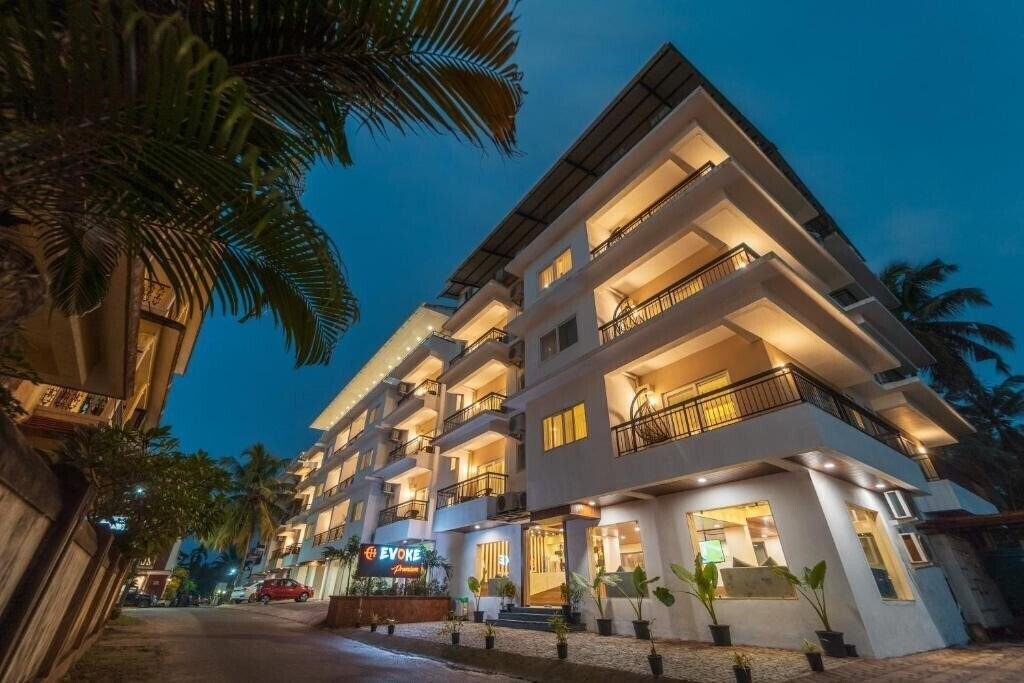 Отель Evoke Premium Candolim 4*