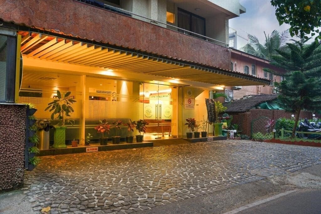 Отель Hotel Citrus Prime 3*