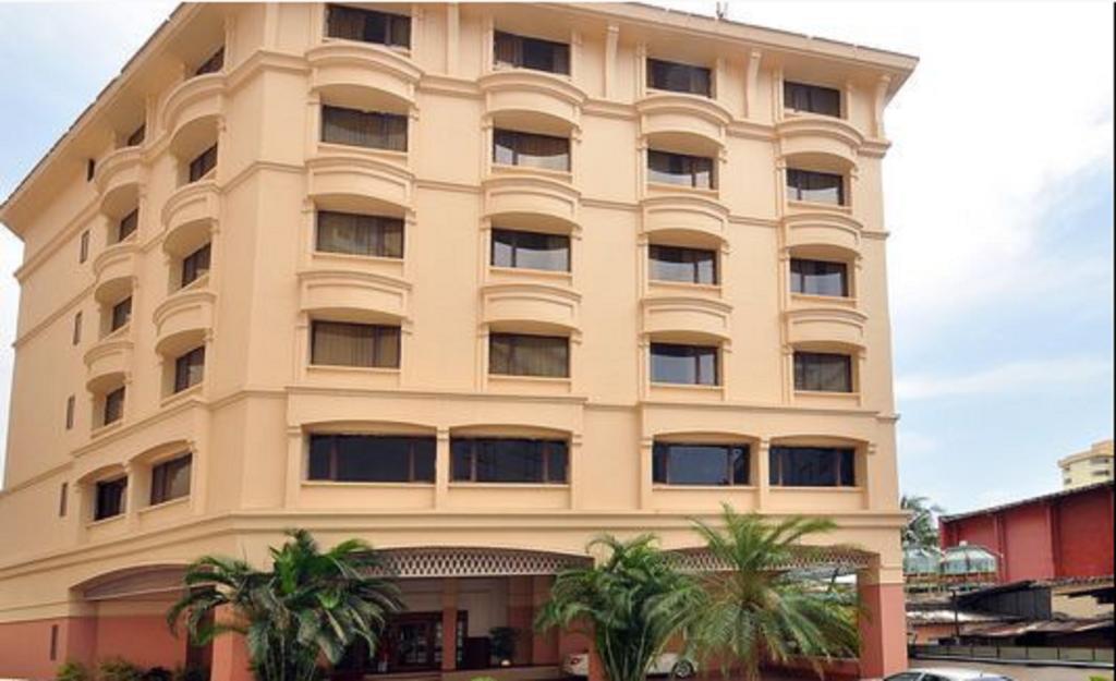 Отель Abad Atrium (ex. Abad Atrium Cochin) 4*