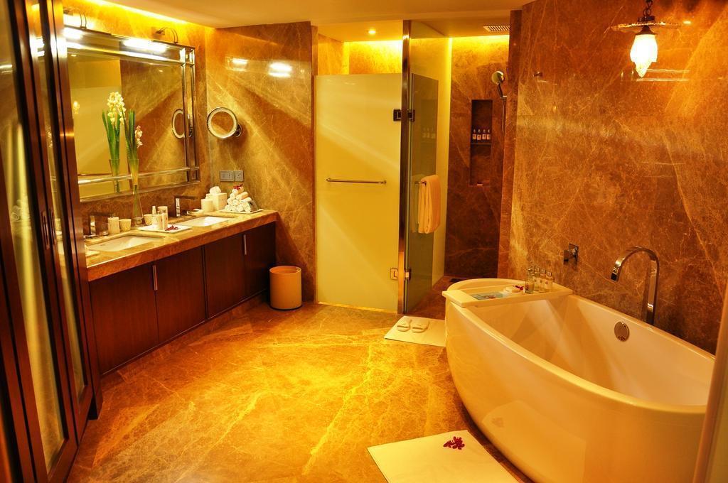 The Park Hyderabad 5* фотосуреті