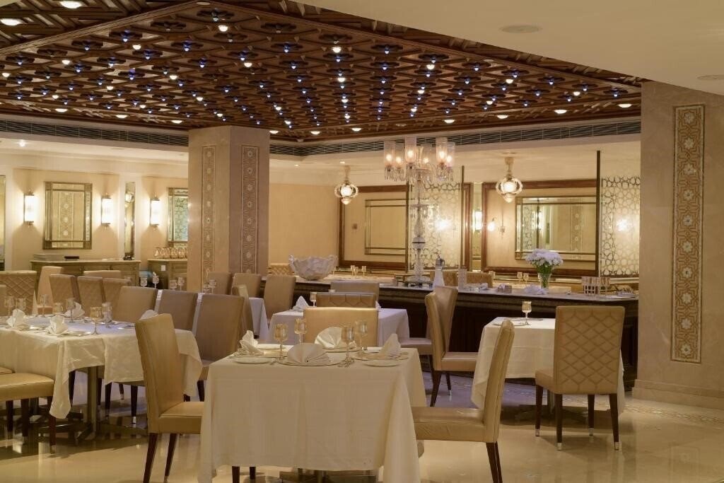 Фото The Park Hyderabad 5*