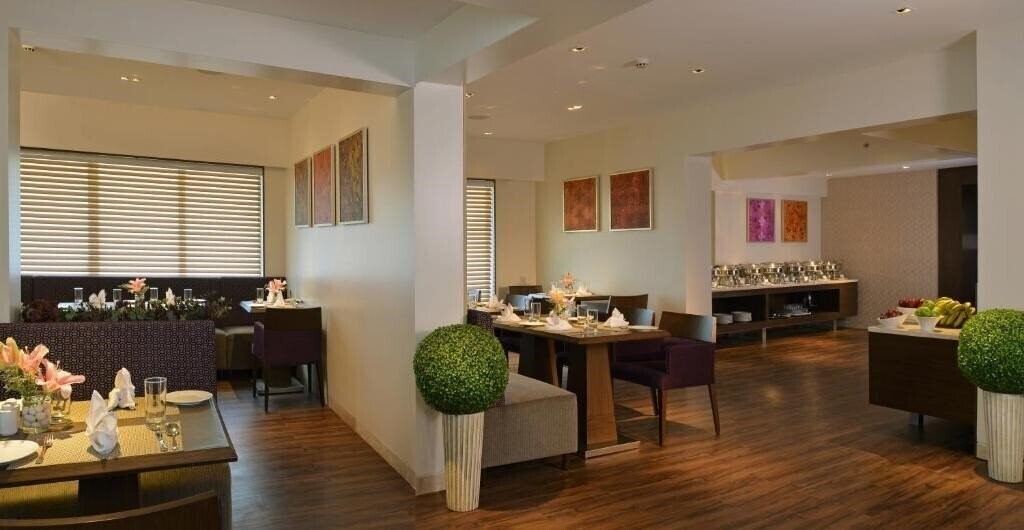 Фотография Residency Sarovar Portico 3*