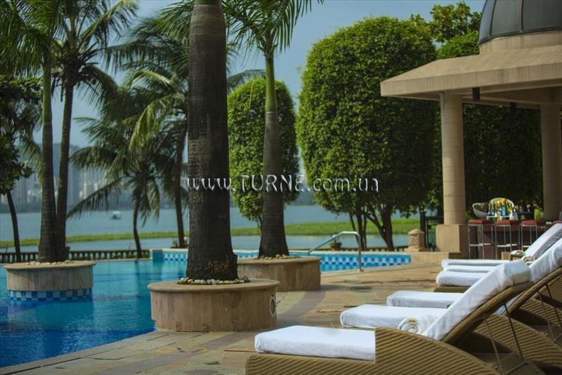 Отель Renaissance Mumbai Hotel Centre 5*