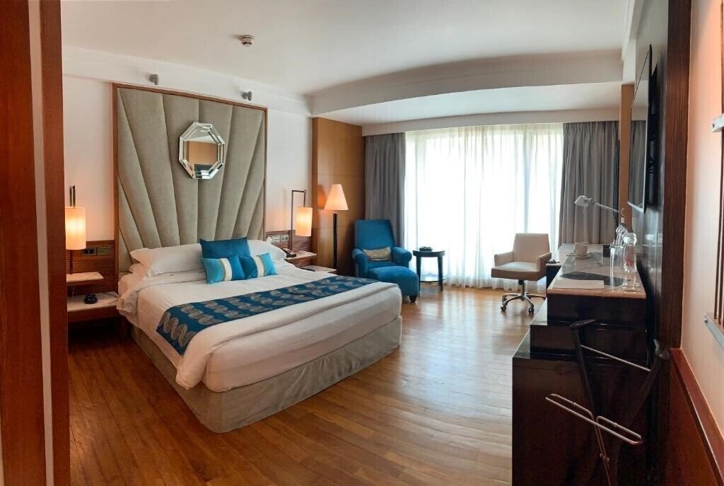 Изображение Intercontinental Marine Drive Mumbai 5*