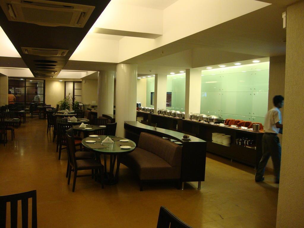 Whispering Palms 4* фотосуреті