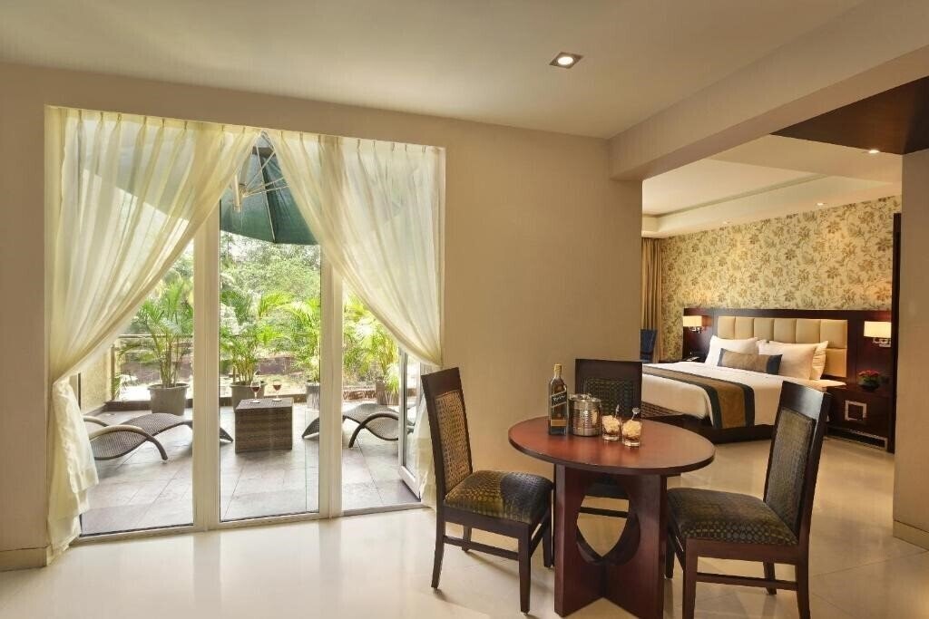 Фото The Acacia Hotel & SPA 4*