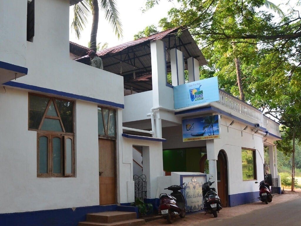 Отель The V Beach Villa 2*