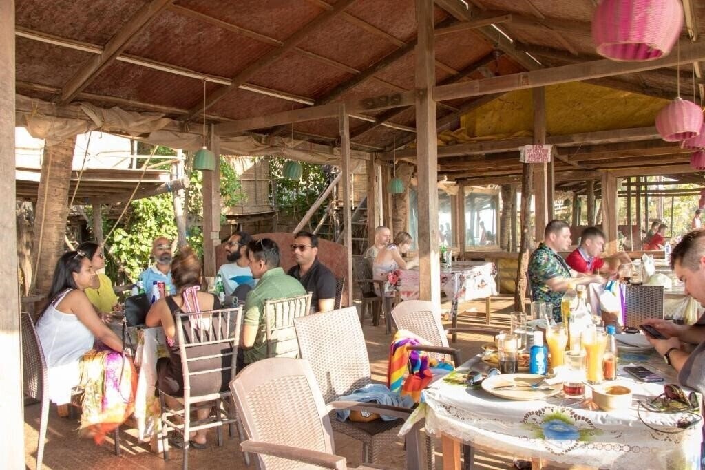 Goan Cafe Beach Resort 2* фотосуреті
