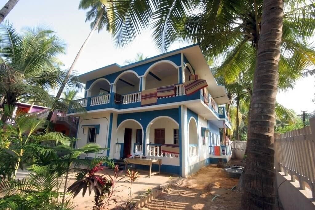 Отель Camilos Inn Guesthouse 1*