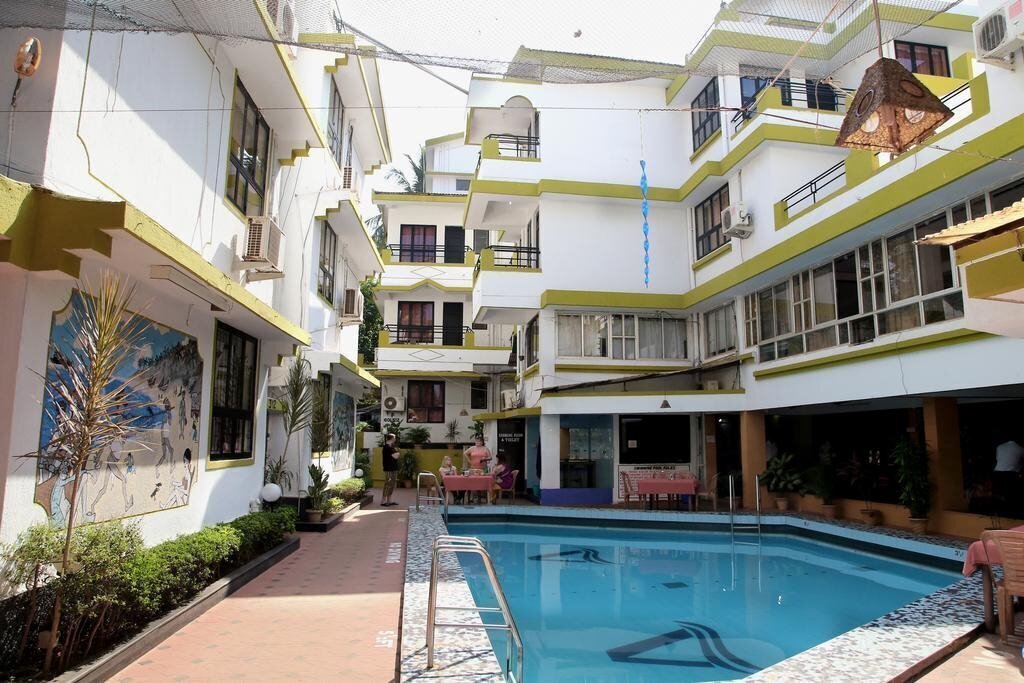 Отель Alor Holiday Resort (ex. Alor Holiday) 2*