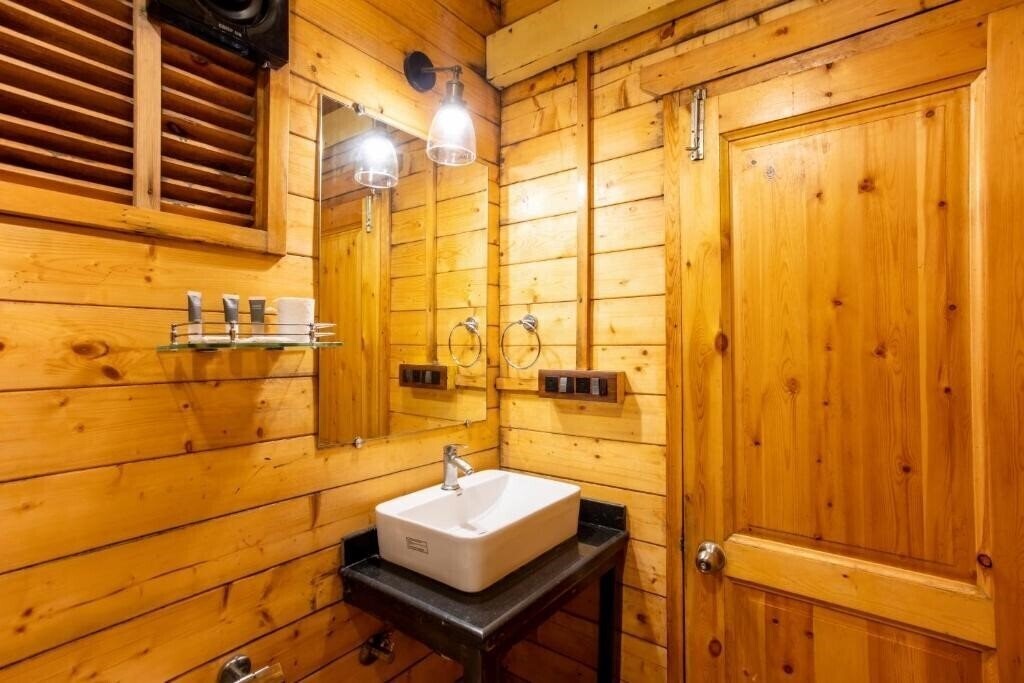 Stone Wood Resort & SPA 2* суреті