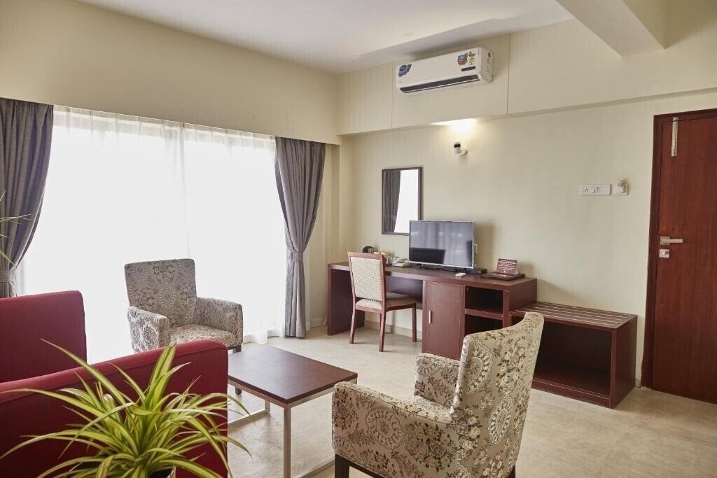 Hotel Reemz 3* суреті