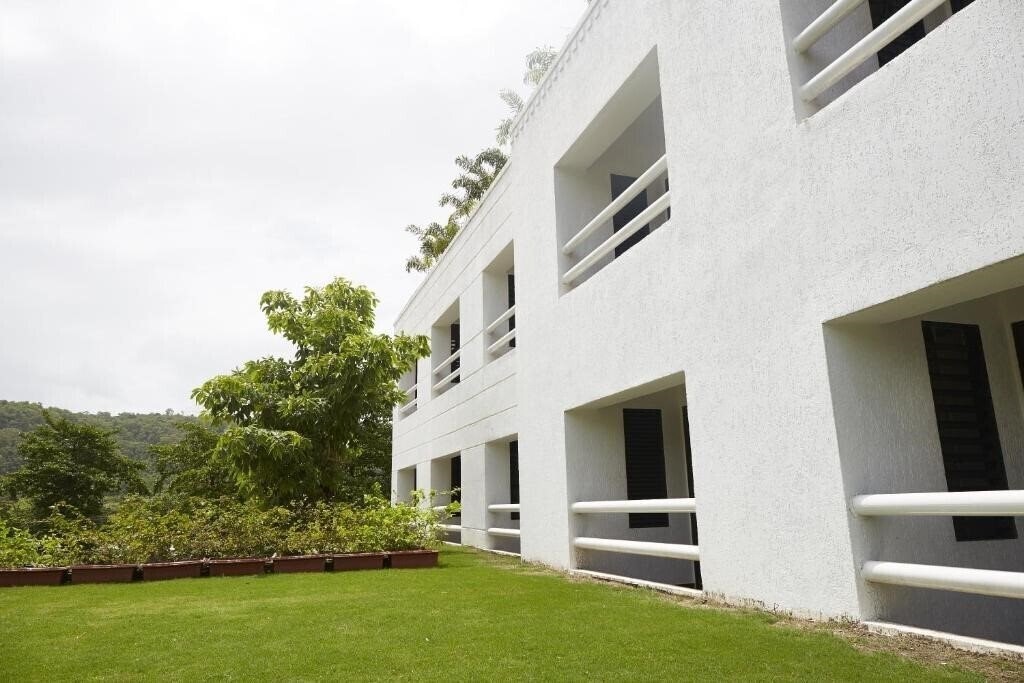 Hotel Reemz 3* суреті