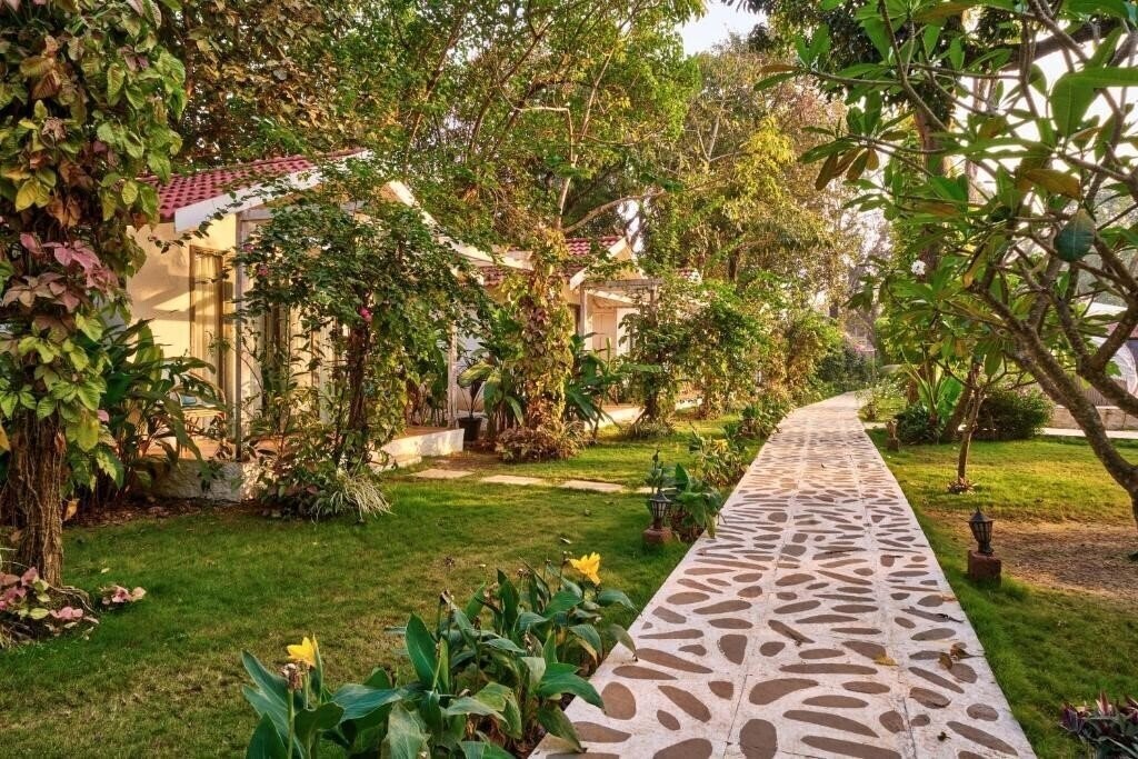 Blu Resorts Vagator Goa 3* фотосуреті