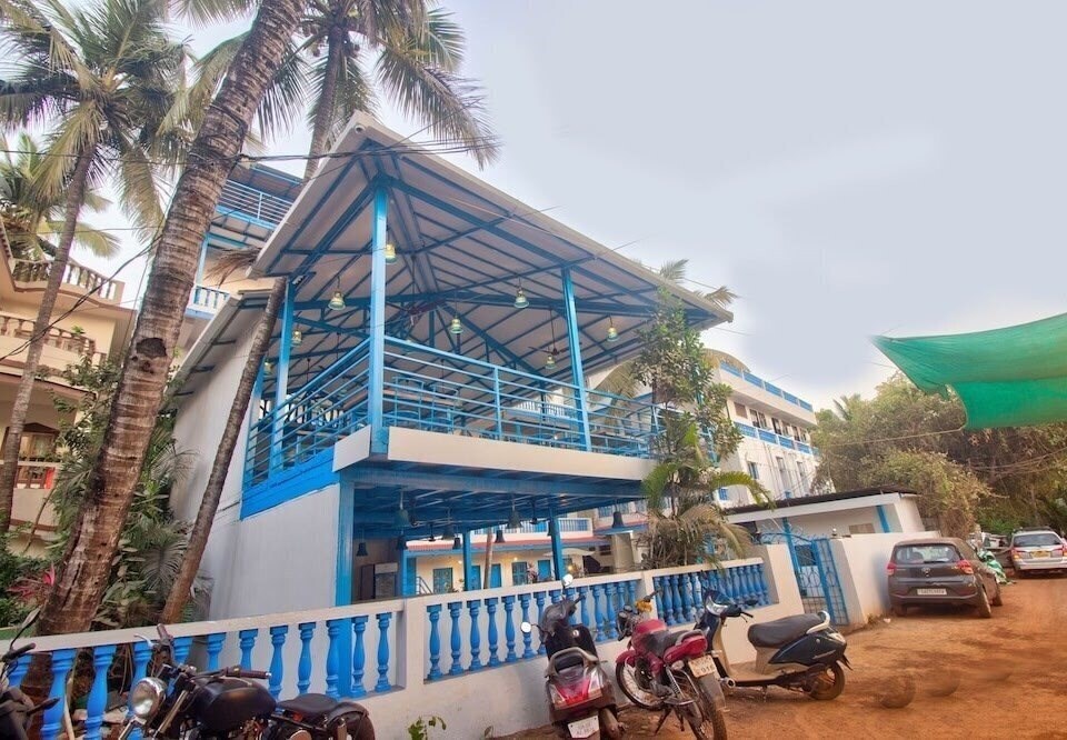 Отель Tantra Beach Resort 3*