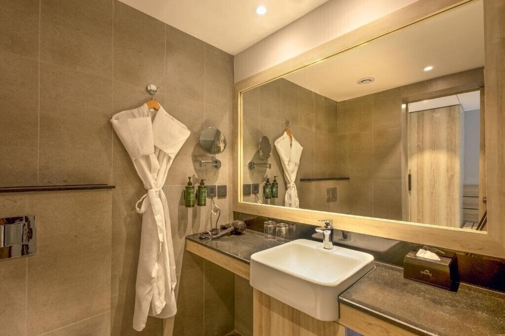 Изображение Nagoa Grande Resort and Spa 4*