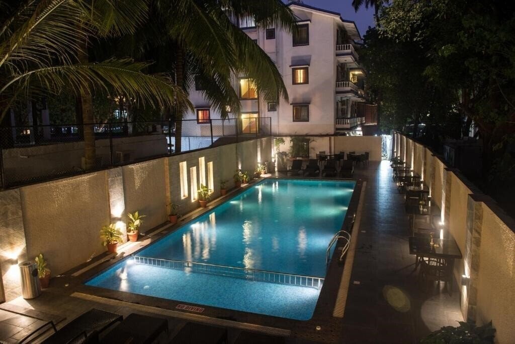 Calangute Towers 3* қонақ үйі