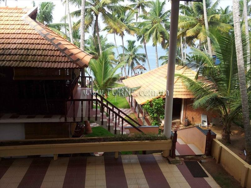 Отель Black Beach Resort 2*