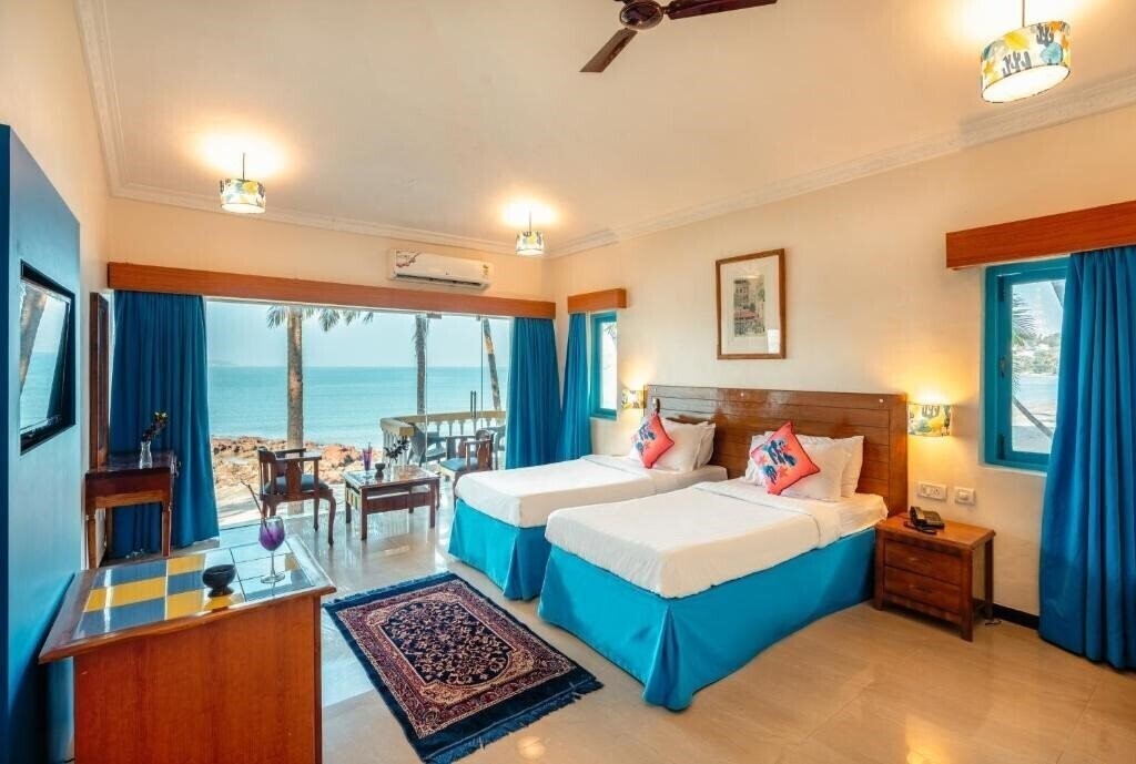 Фото Bambolim Beach Resort 3*