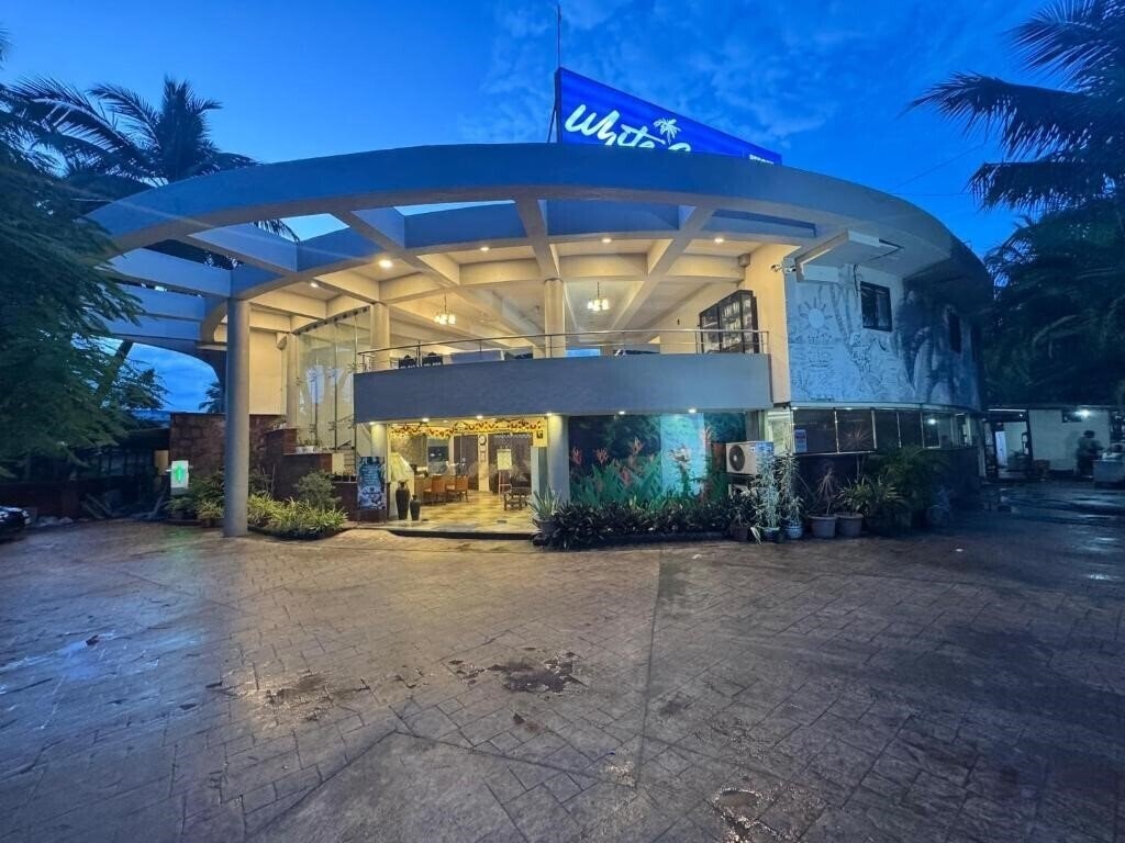 The Center Court 3* суреті