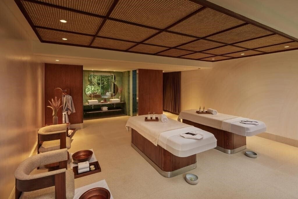 Фотография The Gaia Hotel Bandung 5*