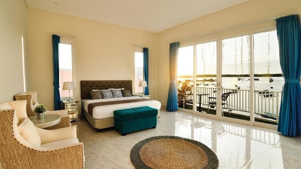 Villa Tepi Segara 4* суреті