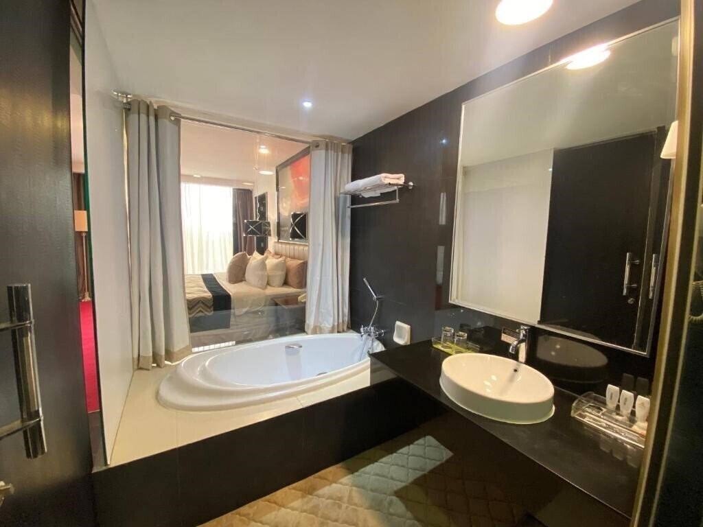 Фотография Amaroossa Cosmo Jakarta 4*