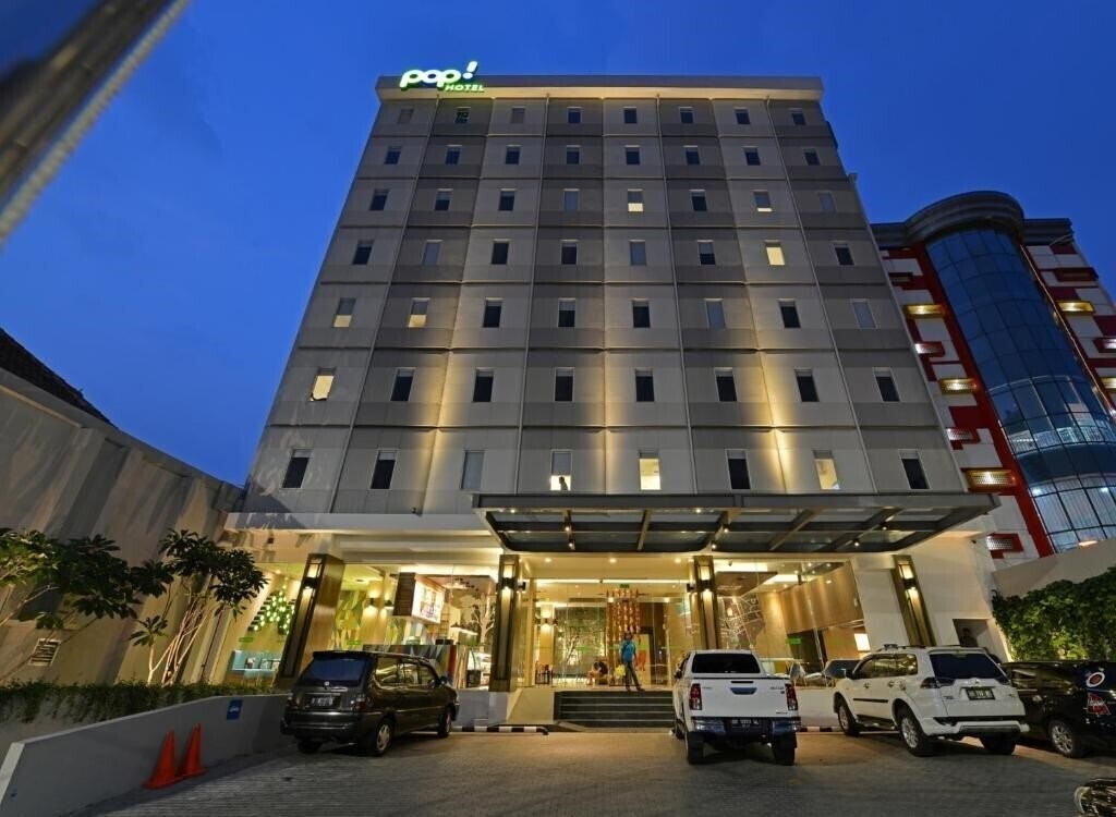 Pop Hotel Pasar Baru 3* суреті