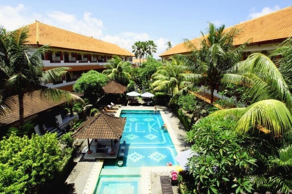 Bakung Sari Resort Kuta 3* суреті