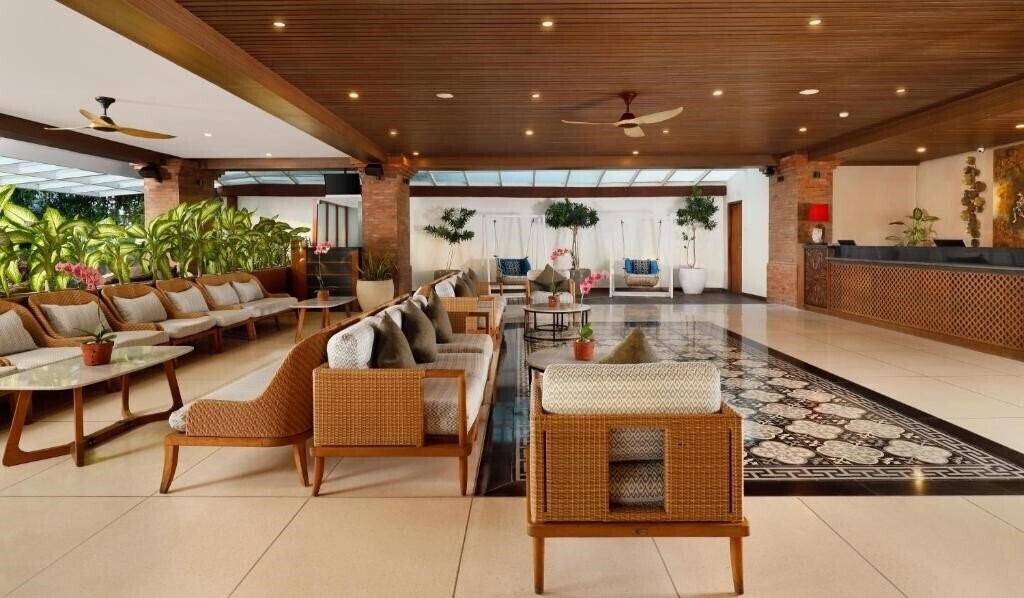 Aston Canggu Beach Resort 4* суреті