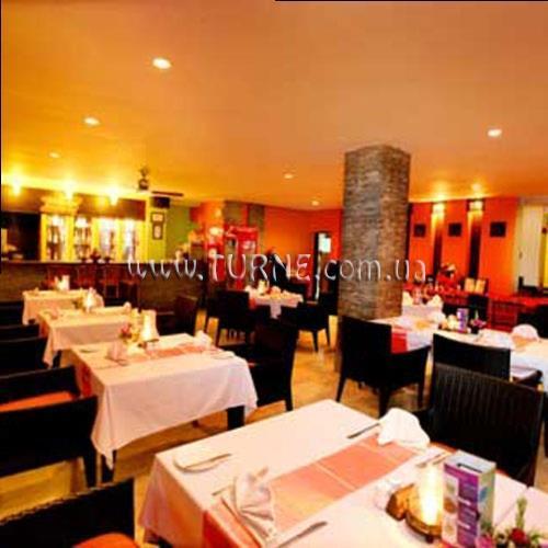 Отель The Lokha Legian Resort & SPA 3*