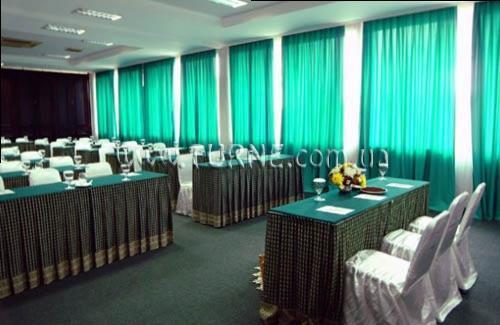 Отель White Rose Hotel 4*