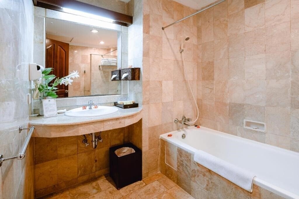 Фотография Hotel Kumala Pantai 4*