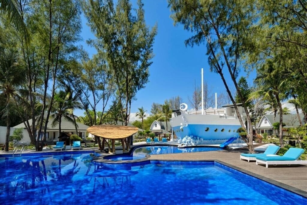 Oceano Jambuluwuk Resort 5* суреті