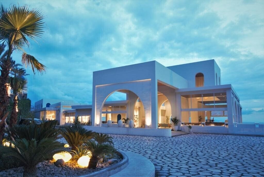 Royal Avila Boutique Resort 5* суреті