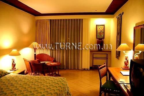 Senggigi Beach 4* қонақ үйі