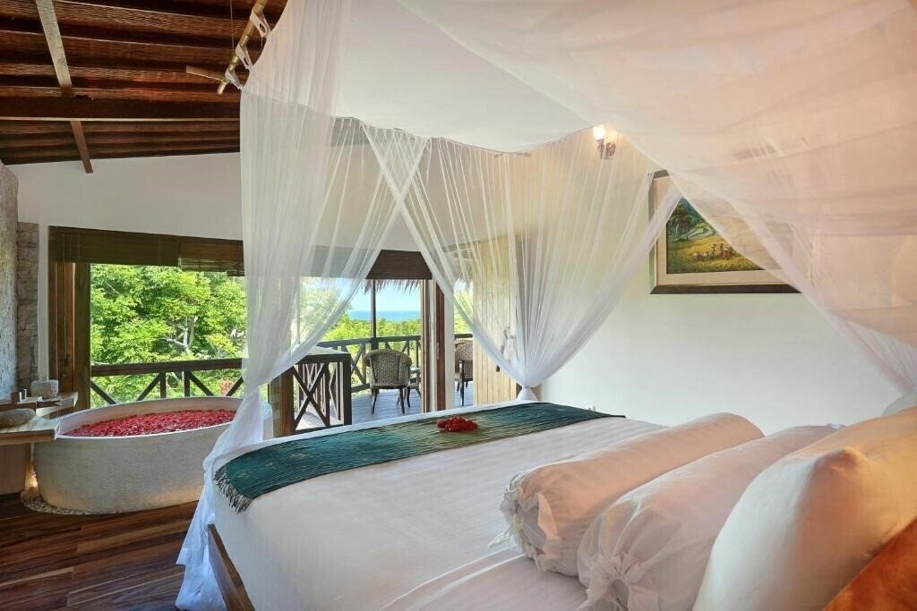 Фото Breezy Point Villas 4*