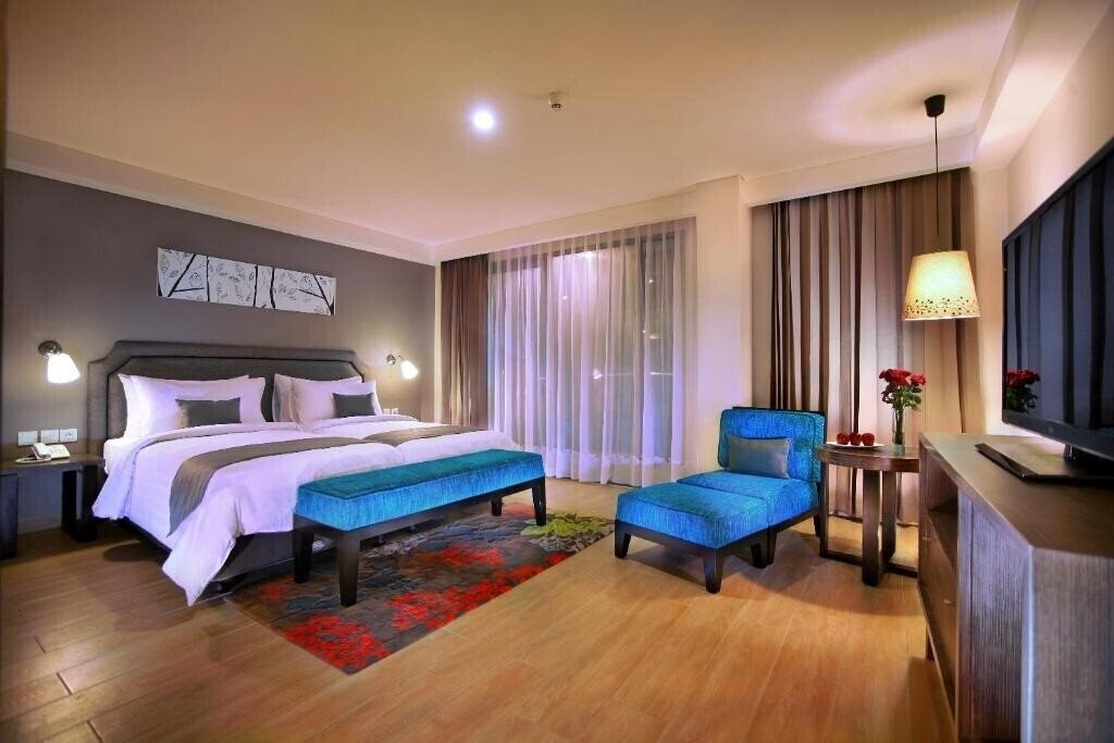 The Harper Hotel Kuta 4* суреті