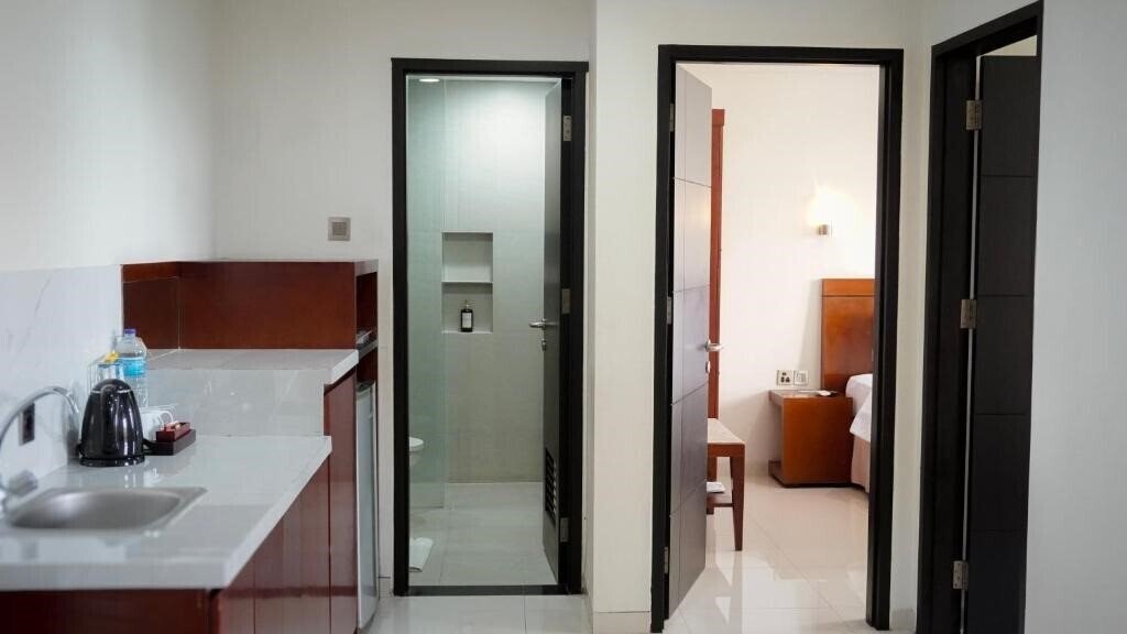 Фото Grand Kuta Hotel & Residence 3*