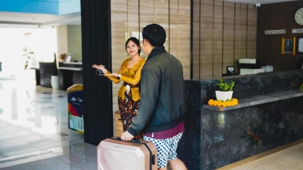 Картинка Grand Kuta Hotel & Residence 3*