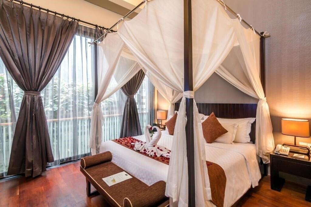 Фото 18 Suite Villa Loft At Kuta 4*